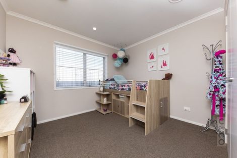 Photo of property in 14 Pohutukawa Parade, Riverhead, 0820