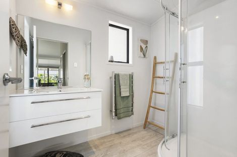 Photo of property in 107 Sharyn Place, Whangamata, 3620