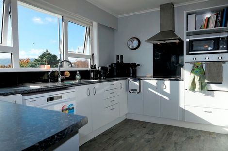 Photo of property in 63 Donovan Road, Paraparaumu Beach, Paraparaumu, 5032