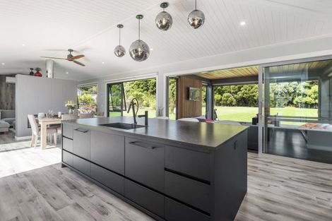 Photo of property in 20 Lancewood Way, Kinloch, Taupo, 3377