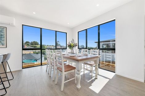 Photo of property in 36 Mcwhirters Farm Lane, Massey, Auckland, 0614