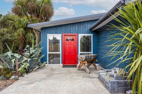 Photo of property in 20 Ferry Road, Woodend Beach, Kaiapoi, 7691