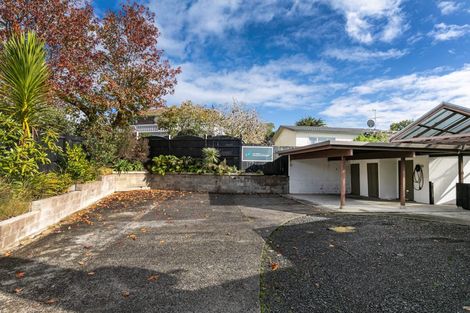 Photo of property in 15 Fairlea Road, Te Atatu South, Auckland, 0610