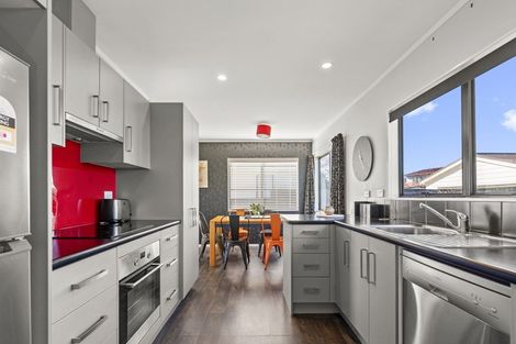 Photo of property in 27 Owhatiura Drive, Lynmore, Rotorua, 3010