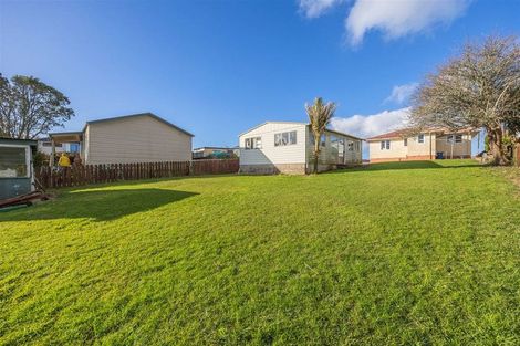 Photo of property in 740 East Coast Road, Pinehill, Auckland, 0632