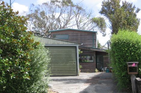 Photo of property in 37 Dakota Avenue, Beach Haven, Auckland, 0626