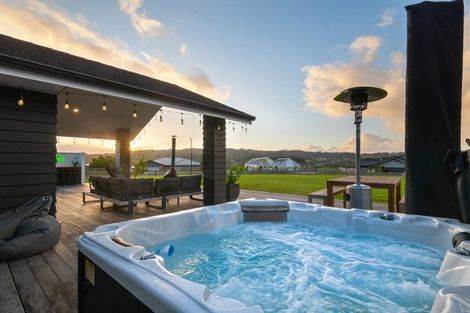 Photo of property in 9 Awatiro Drive, Kaukapakapa, 0871