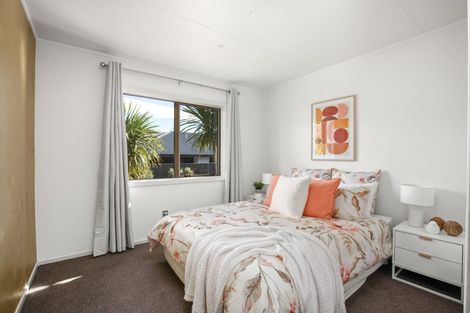 Photo of property in 10 Waenga Drive, Cromwell, 9310