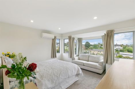 Photo of property in 2b St Clair Place, Browns Bay, Auckland, 0630