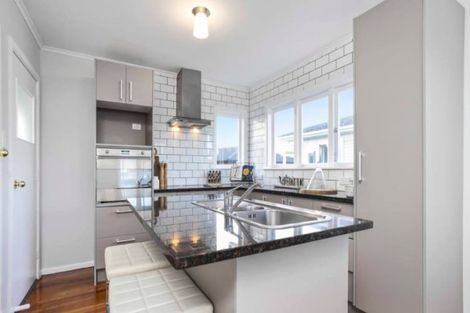 Photo of property in 1/15 Elizabeth Street, Papakura, 2110