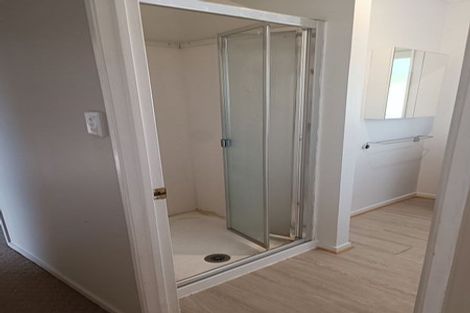 Photo of property in 1 Jay Court, Botany Downs, Auckland, 2010