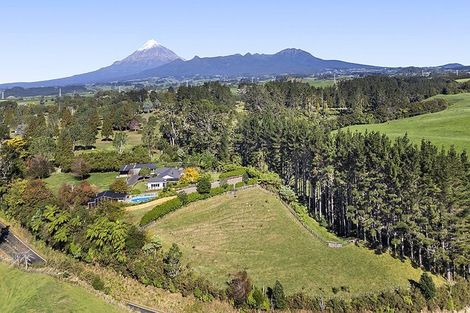 Photo of property in 72 Baker Road, Mangorei, New Plymouth, 4371