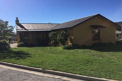 Photo of property in 12 Bodkin Road, Bridge Hill, Alexandra, 9320