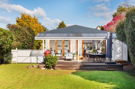 Photo of property in 11 Newcastle Terrace, Mount Albert, Auckland, 1025