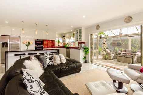 Photo of property in 63 Weggery Drive, Waikanae Beach, Waikanae, 5036