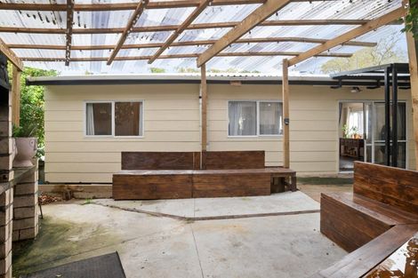 Photo of property in 2/6 Makora Road, Massey, Auckland, 0614