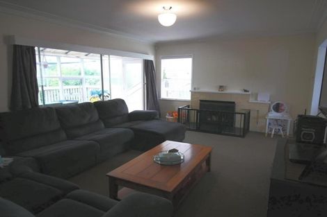 Photo of property in 12 Oregon Place, Papakura, 2110