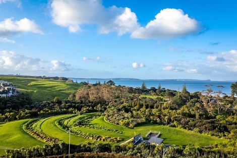 Photo of property in 2/1090 Beach Road, Torbay, Auckland, 0630