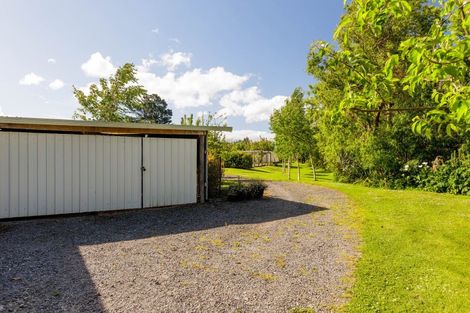 Photo of property in 100 Cole Street, Dannevirke, 4930