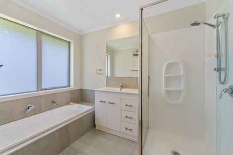 Photo of property in 57 Charnley Way, Kinloch, Taupo, 3385