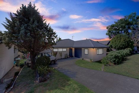 Photo of property in 61 Waipuna Grove, Welcome Bay, Tauranga, 3112