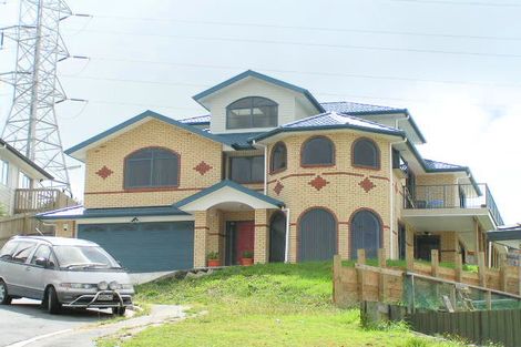 Photo of property in 3 Tellin Close, Massey, Auckland, 0614