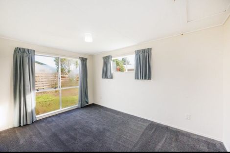 Photo of property in 41 Acacia Street, Kelvin Grove, Palmerston North, 4414
