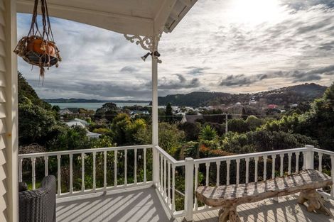 Photo of property in 9 Robertson Street, Russell, 0202