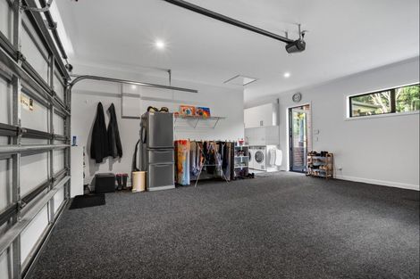 Photo of property in 5 Fern Lane, Whalers Gate, New Plymouth, 4310