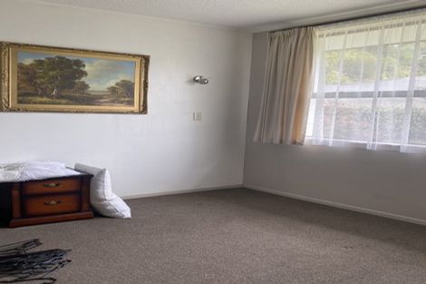 Photo of property in 8 Bushland Grove, Paparangi, Wellington, 6037