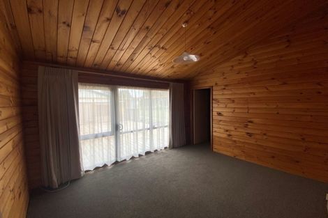 Photo of property in 87 Carnoustie Drive, Wattle Downs, Auckland, 2103