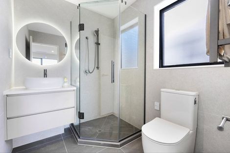 Photo of property in 12a Rewi Street, Torbay, Auckland, 0630