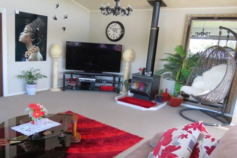 Photo of property in 17 Ngahue Crescent, Carters Beach, Westport, 7825