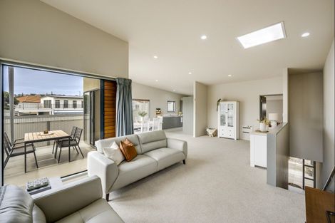 Photo of property in 17 Barry Street, Ahuriri, Napier, 4110