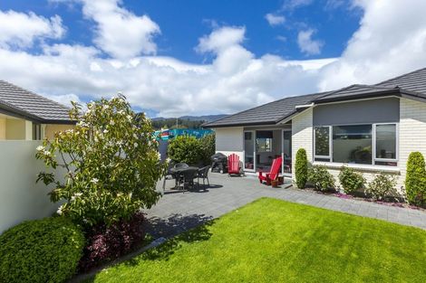 Photo of property in 11 Vernon Grove, Brown Owl, Upper Hutt, 5018