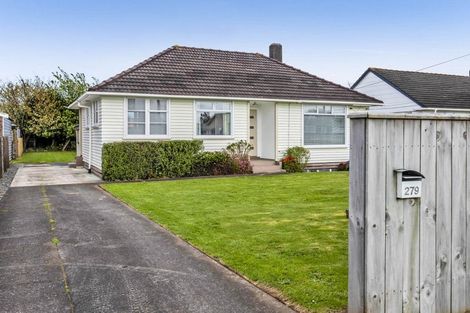 Photo of property in 279 South Road, Hawera, 4610