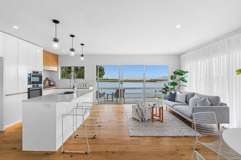 Photo of property in 281 Cove Road, Waipu, 0582