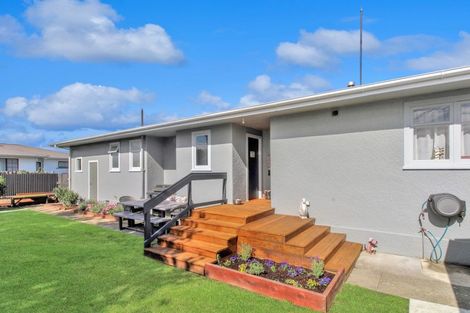 Photo of property in 75 Gordon Street, Dannevirke, 4930