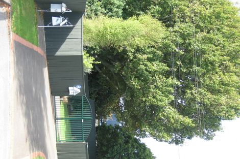 Photo of property in 96b Heretaunga Square, Silverstream, Upper Hutt, 5019