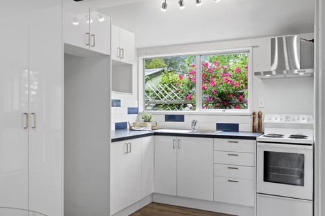 Photo of property in 2/321 Wairakei Road, Burnside, Christchurch, 8053