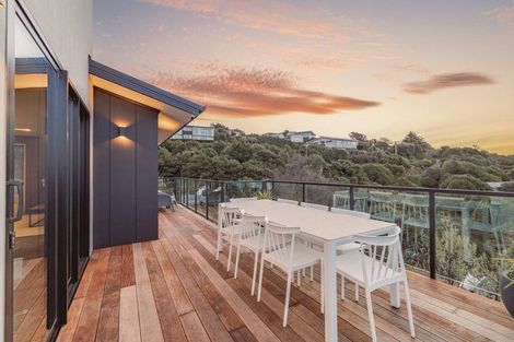 Photo of property in 307a Mount Pleasant Road, Mount Pleasant, Christchurch, 8081