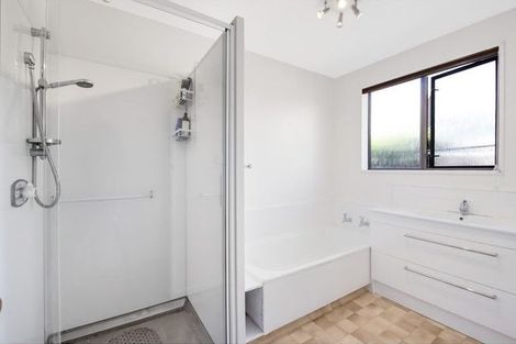 Photo of property in Carmichael Courts, 4/14 Wharenui Road, Upper Riccarton, Christchurch, 8041