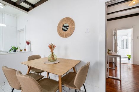 Photo of property in 118a Hutchinson Avenue, New Lynn, Auckland, 0600