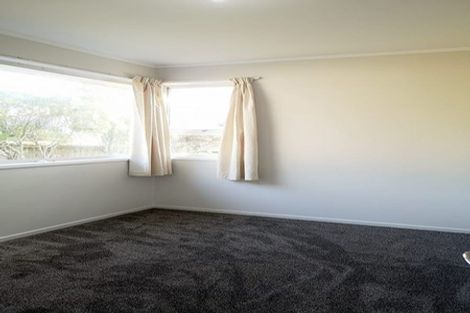 Photo of property in 66 Alexander Street, Cockle Bay, Auckland, 2014