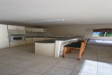 Photo of property in 4 Rimu Rise, Albany, Auckland, 0632