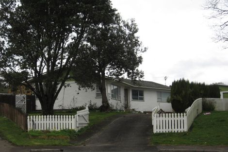 Photo of property in 9 Sheralee Place, Red Hill, Papakura, 2110