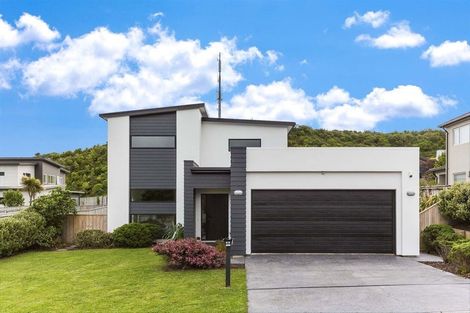 Photo of property in 68 Aotea Drive, Aotea, Porirua, 5024