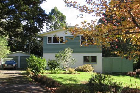 Photo of property in 33 Victory Road, Laingholm, Auckland, 0604