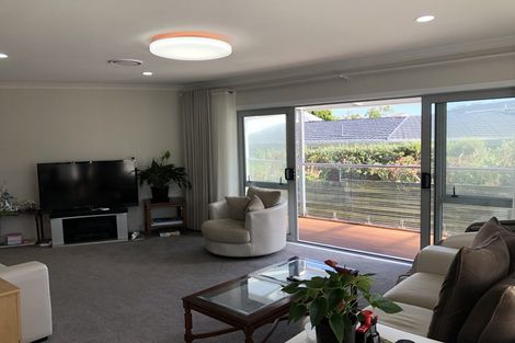 Photo of property in 194 Bleakhouse Road, Mellons Bay, Auckland, 2014