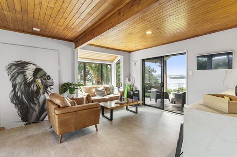 Photo of property in 155 Pah Road, Cockle Bay, Auckland, 2014